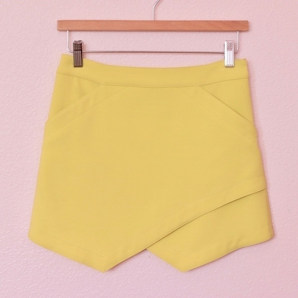 BCBGMAXAZIA INGRID A-LINE MINI SKIRT - Picture 2 of 7